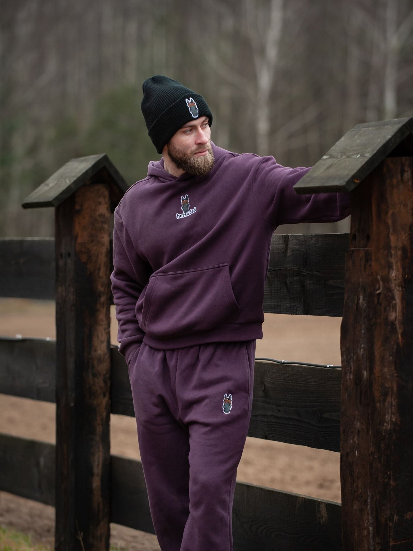 Miękka bluza z haftem "horse dad" dla Koniarza Oversize - COZY - Plum Purple