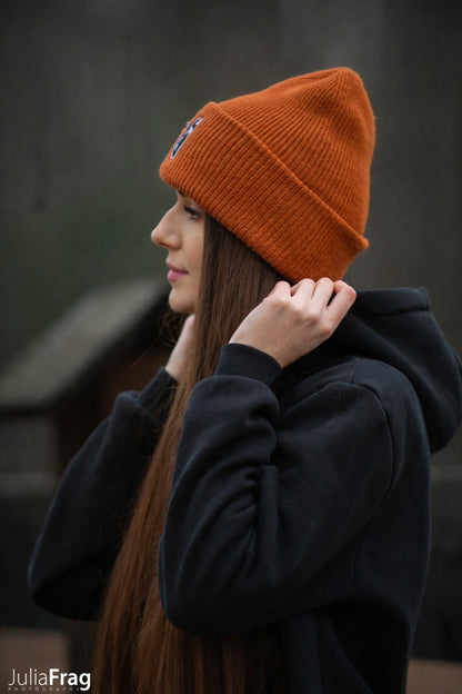 Miękka czapka zimowa z haftem Onesize - SAMIRA - Pumpkin
