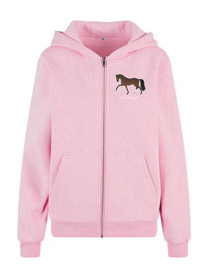 Miękka, luźna bluza na zamek z haftem "DRESSAGE" dla Koniary - COZY - Soft Pink