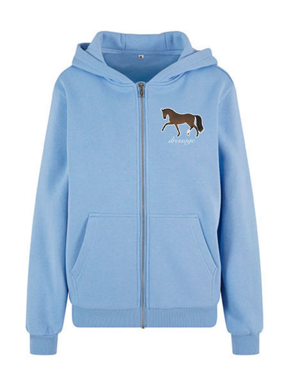 Miękka, luźna bluza na zamek z haftem "DRESSAGE" dla Koniary - COZY - Powder Blue