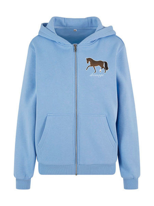 Miękka, luźna bluza na zamek z haftem "DRESSAGE" dla Koniary - COZY - Powder Blue