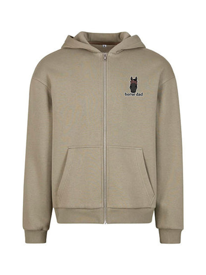 Miękka, luźna bluza na zamek z haftem "horse dad" dla Koniarza - COZY - Pale Olive