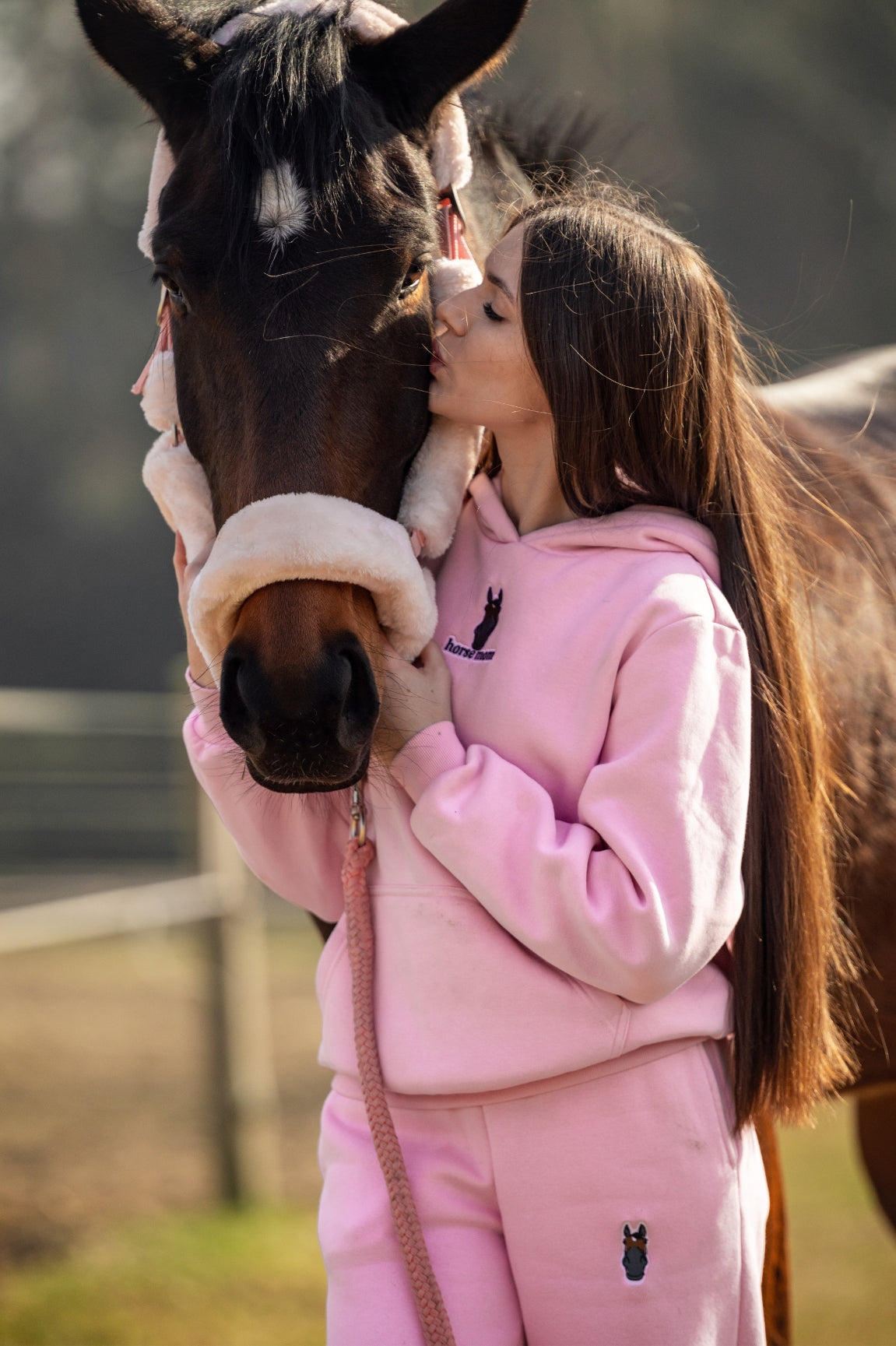 Cozy Bluza dla Koniary - Horse Mom Oversize - Soft Pink